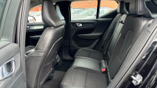 Volvo Xc40 2.0 T4 Momentum 5dr AWD Geartronic Petrol Estate